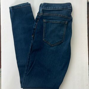 Stylus Women’s Classic Blue Skinny Jeans Size 6